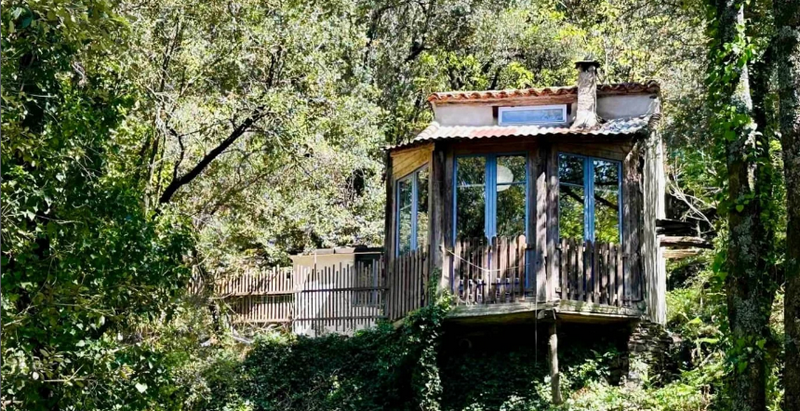 Cliquez sur Afficher les images pour découvrir un bel hébergement en Cévennes