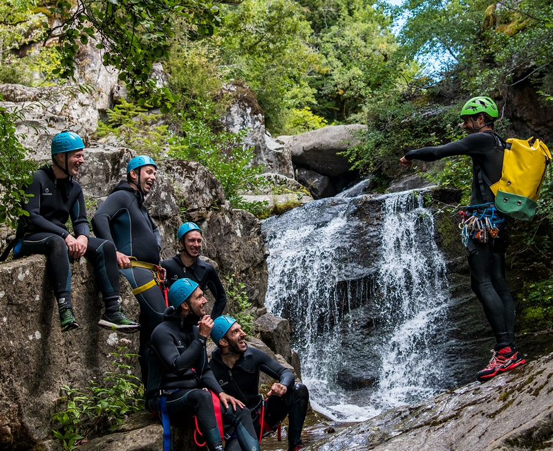 Au Bramabiau, à 1000m d'altitude, on profite de l'eau fraiche Canyoning Ete Bramabiau