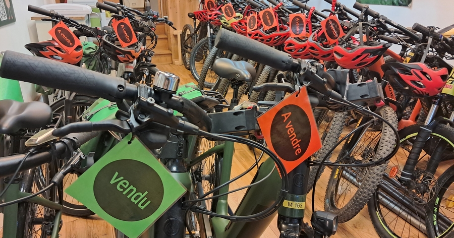 A vendre, Vendu, les étiquettes valsent