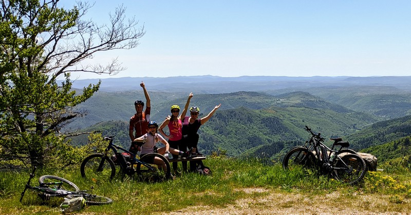En VTT électrique, on peut aller loin dans la nature